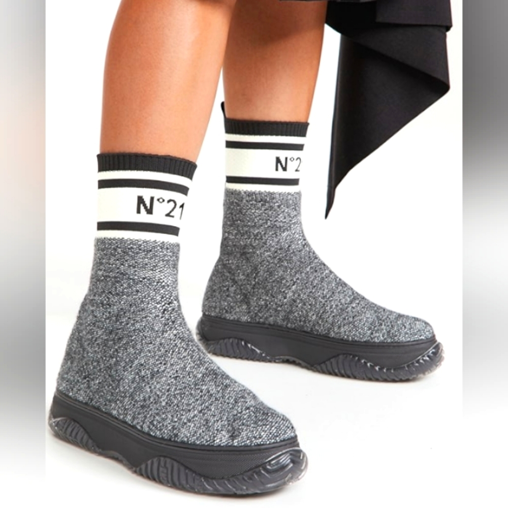 No. 21 Gray Knit Sock Ankle Boots with Black Soles